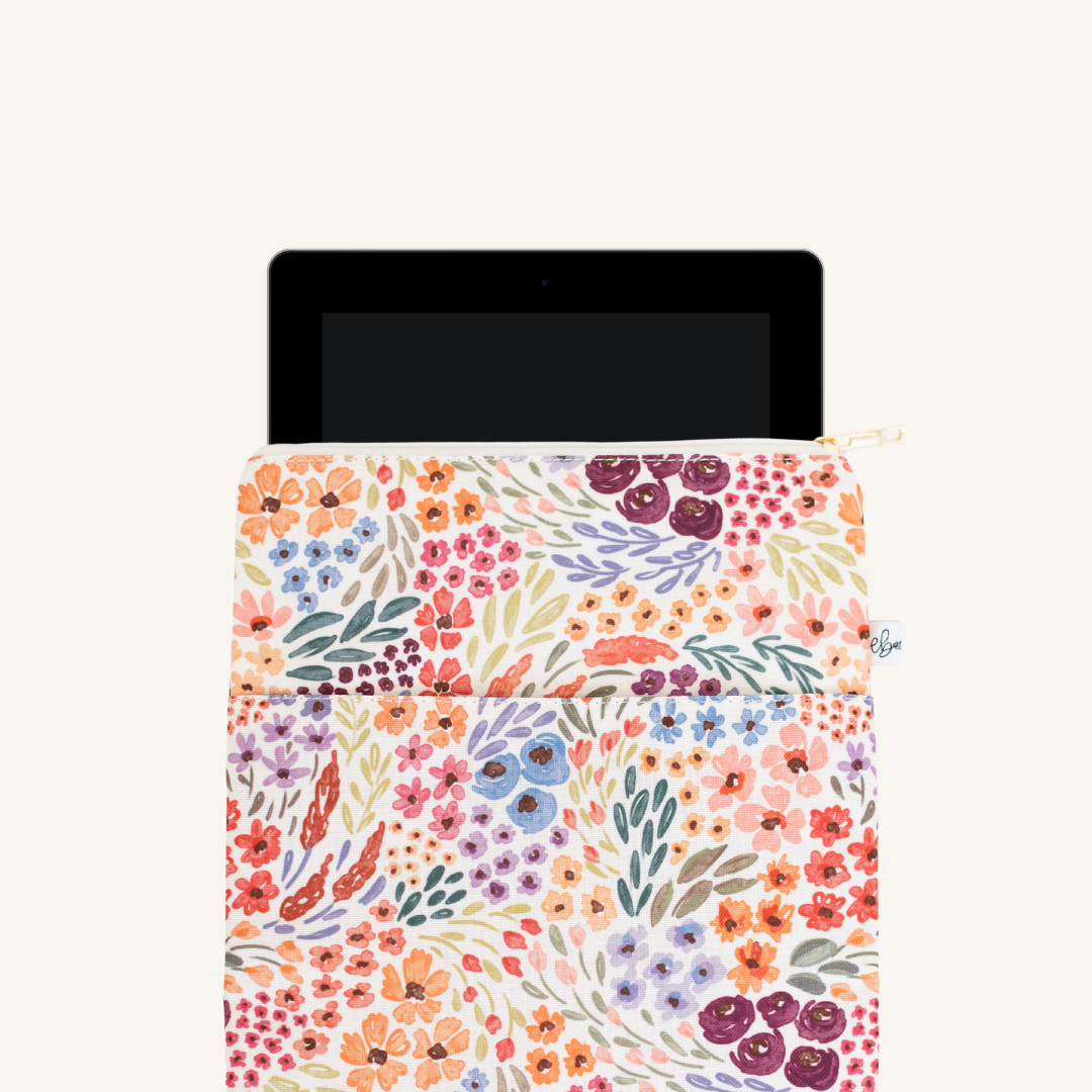 Large Sleeve - Countryside Blooms