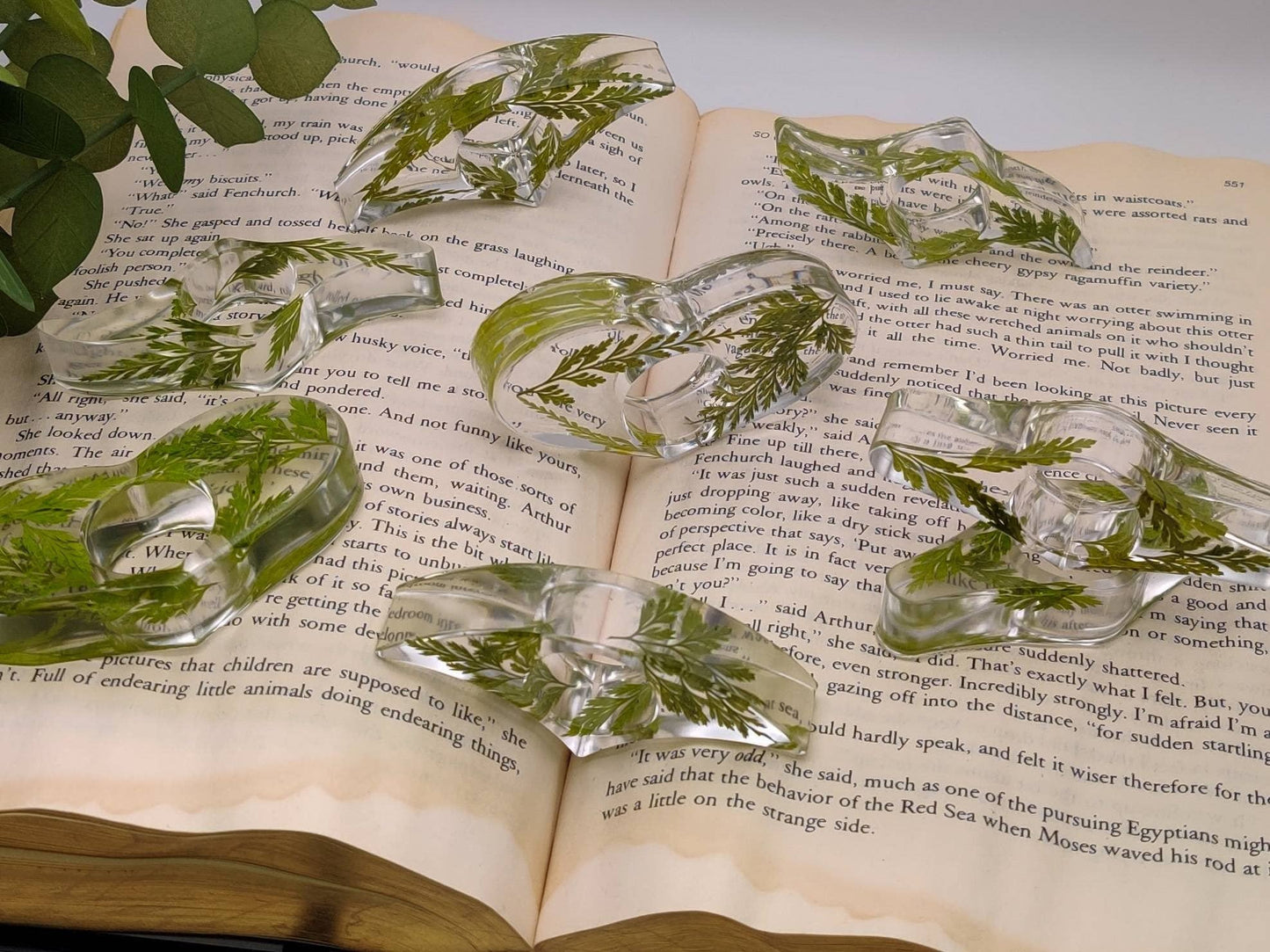 Page Spreader - Pressed Fern