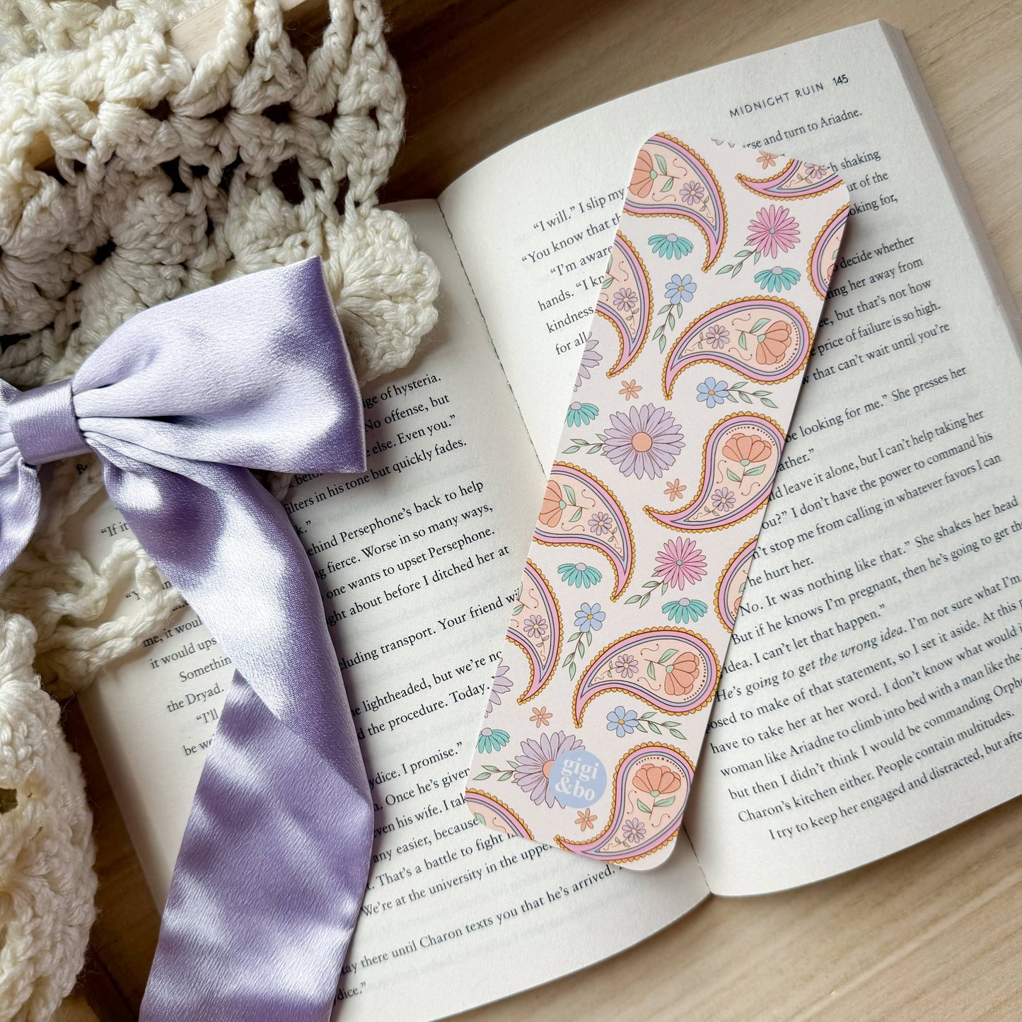 Bookmark - Pretty Paisley