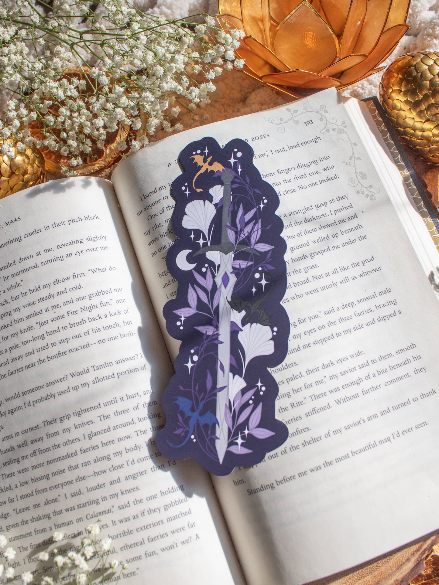 Bookmark - Violet's Dagger