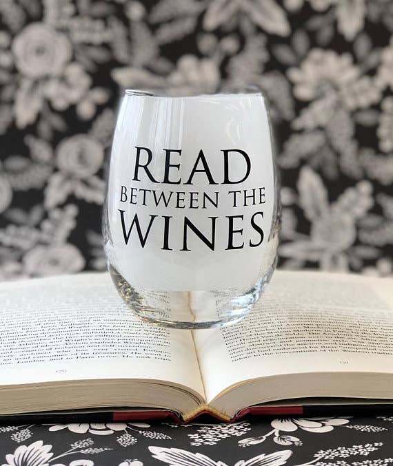 Wine Glass - Read between the Wines