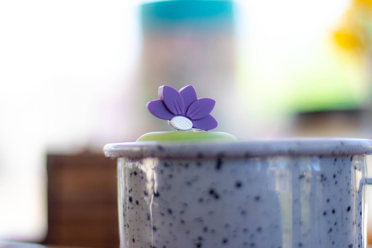 Lotus | Floating Tea Steeper | Green Base | Purple