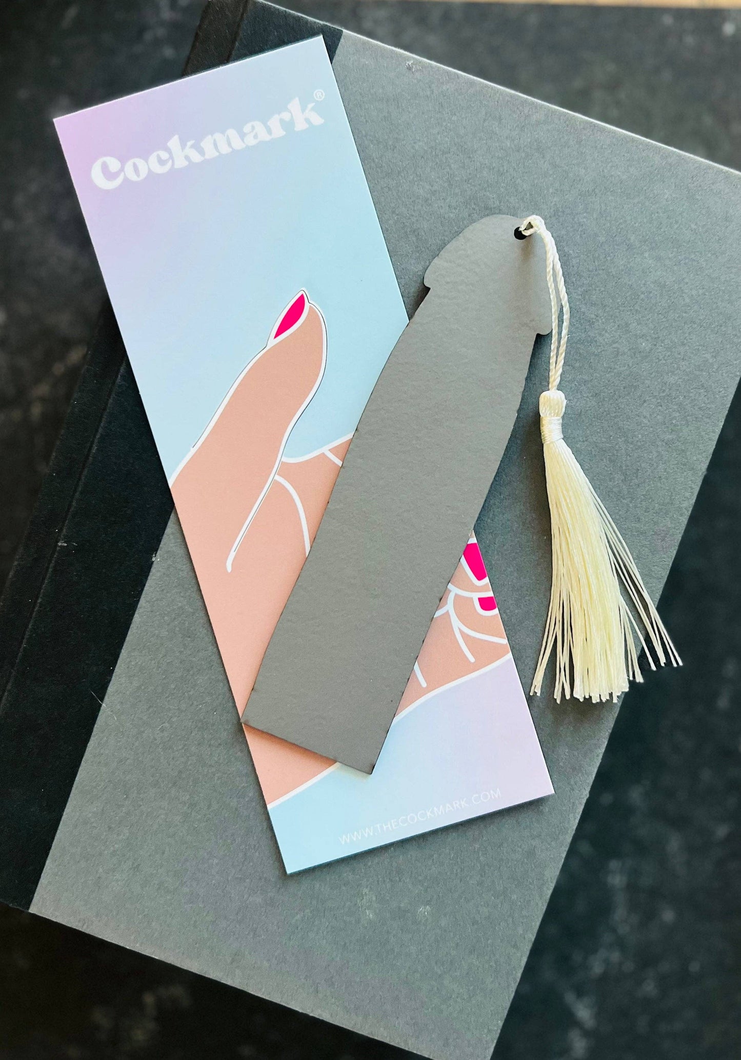 Onyx Cockmark Bookmark