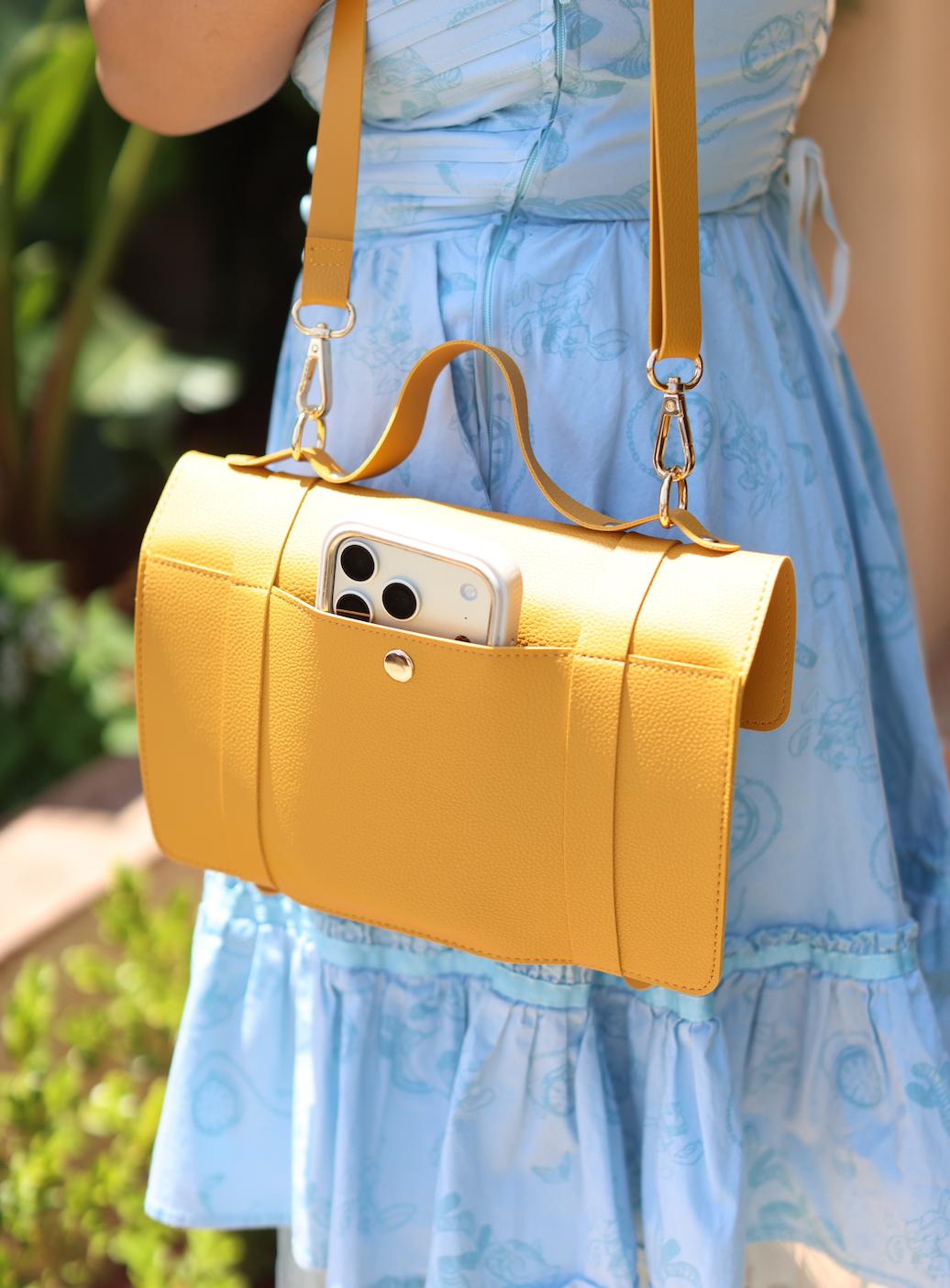 The Siren & Swan Book Satchel - Yellow