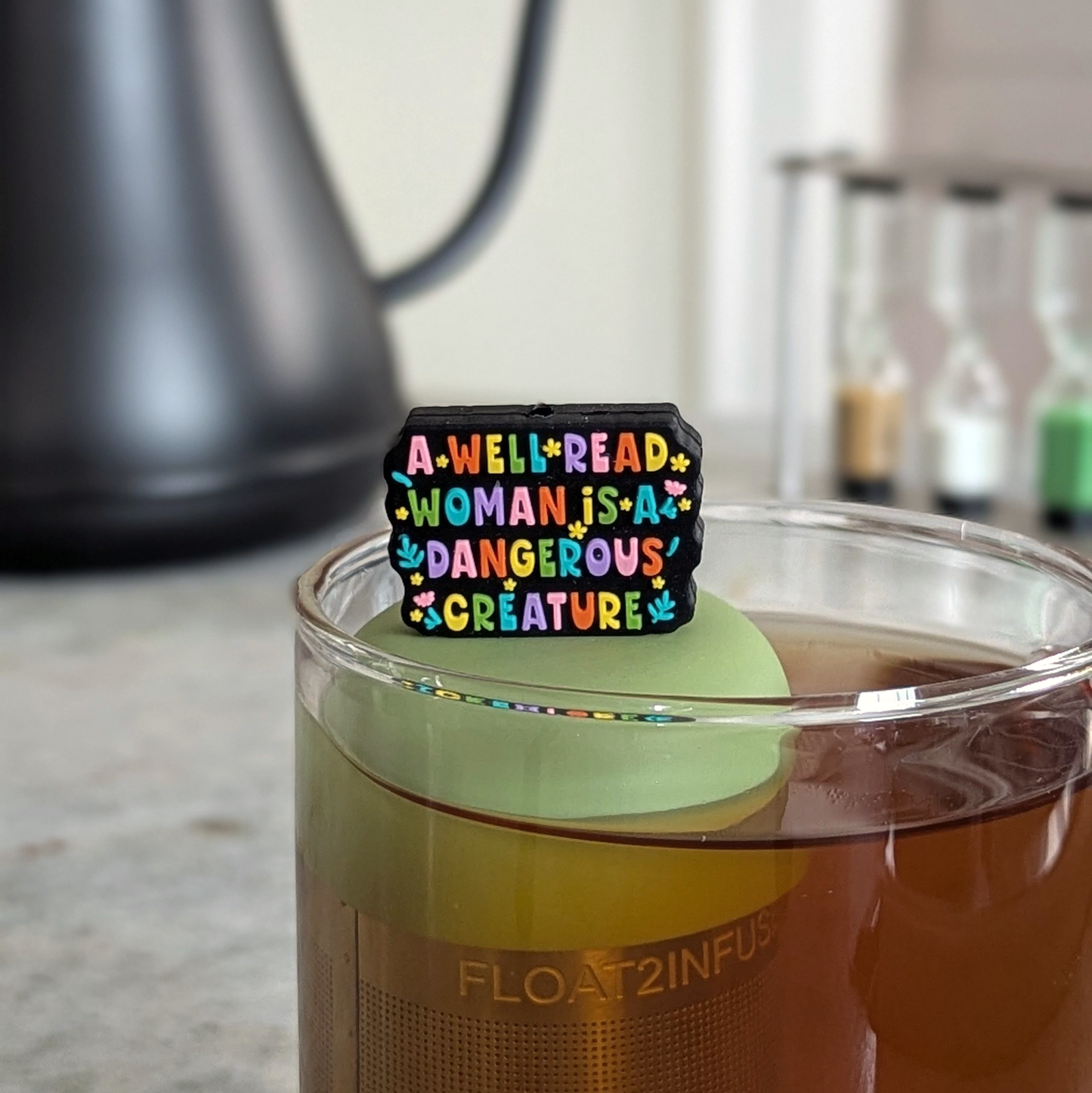 Well Read Woman |Floating Tea Steeper |Green Base |Colorful