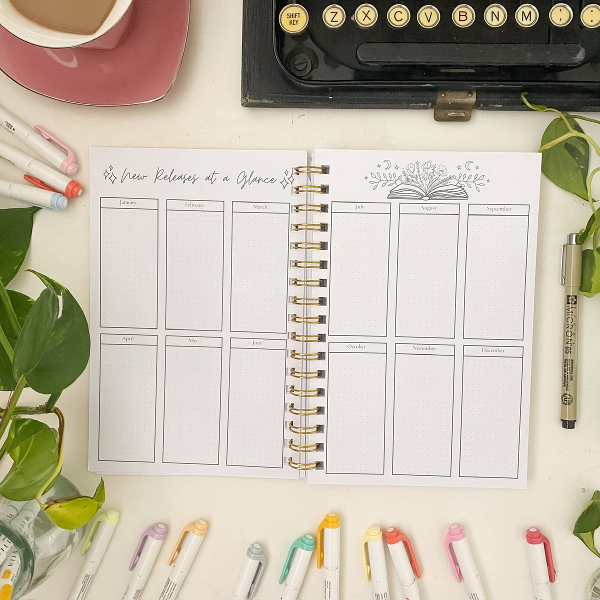 Reading Tracker Journal Light Academia | Aesthetic Book Log