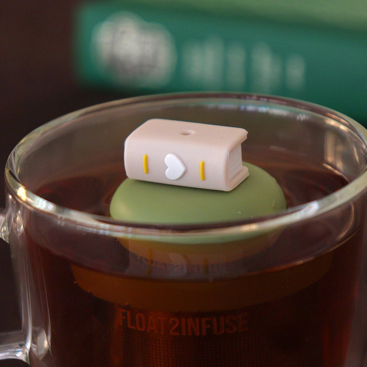 Beige Heart Book | Floating Tea Infuser | Green Base | Beige
