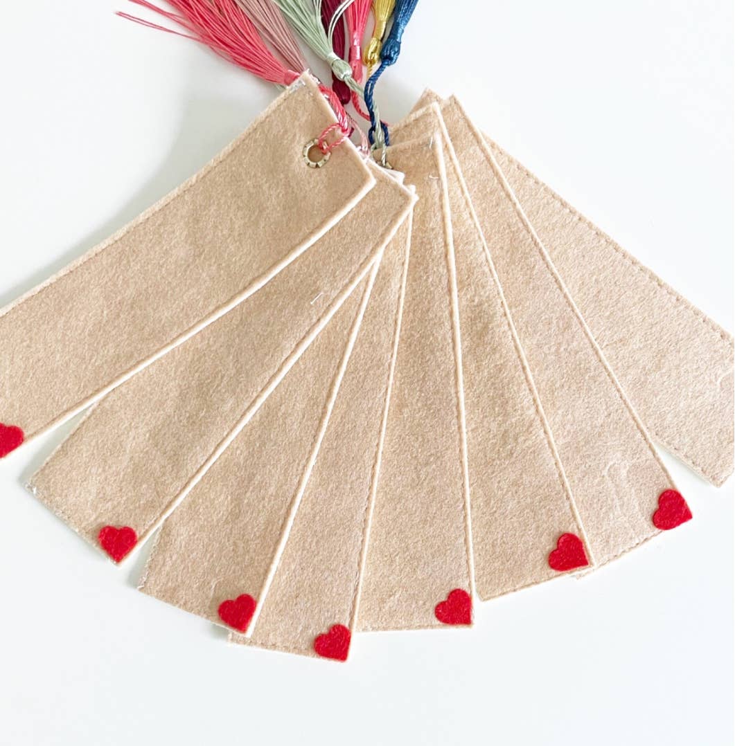 Hearts felt Bookmark