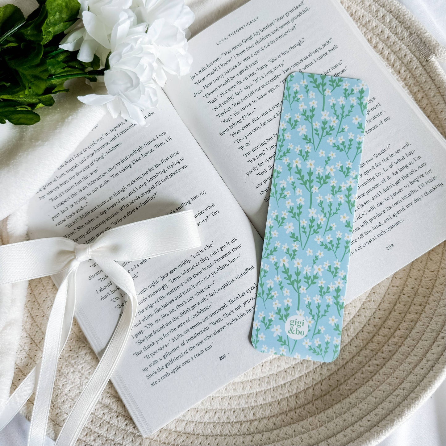 Bookmark - Soft Spring Daisies