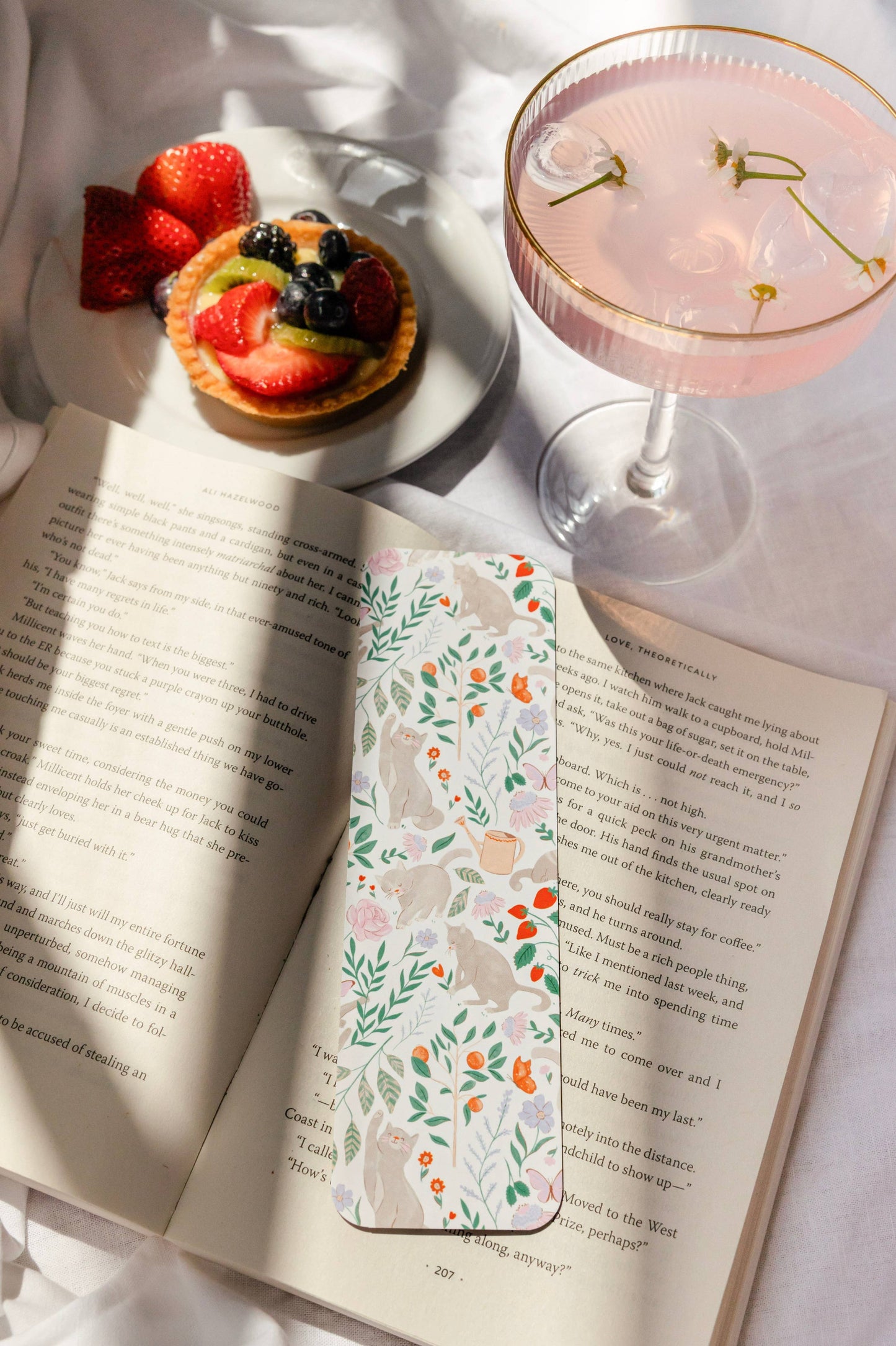 Bookmark - Cats in the Garden