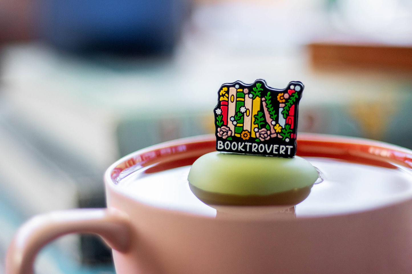 Booktrovert | Floating Tea Steeper | Green Base | BookTok