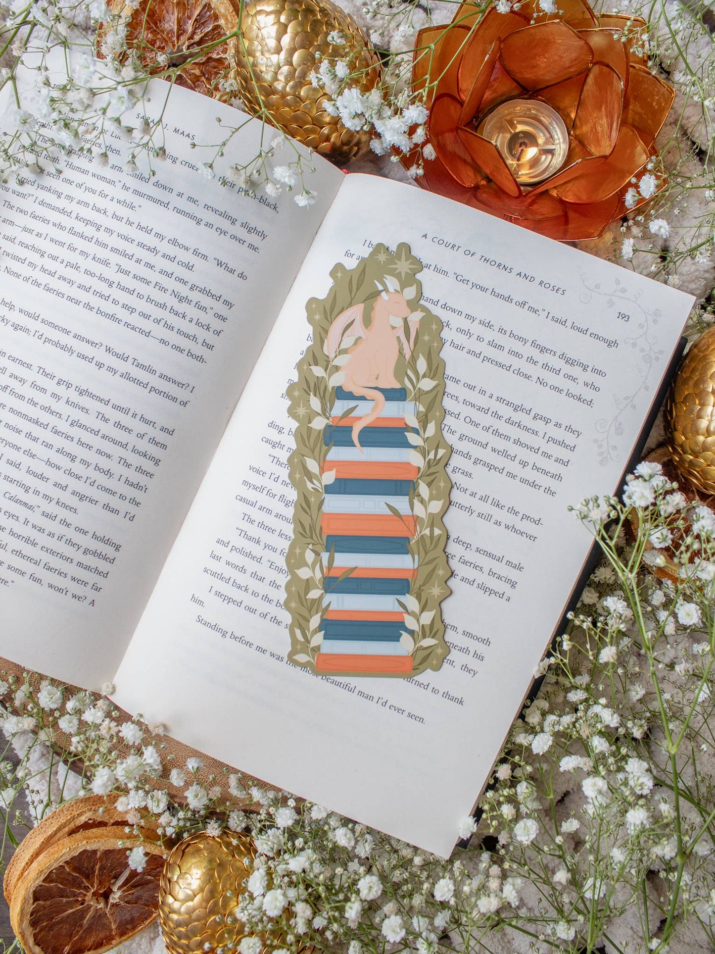 Bookmark - Little Bookstack Dragon