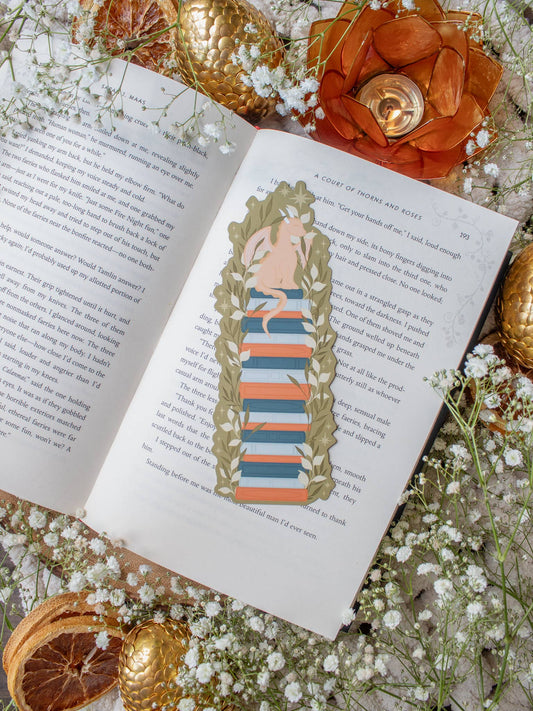 Bookmark - Little Bookstack Dragon