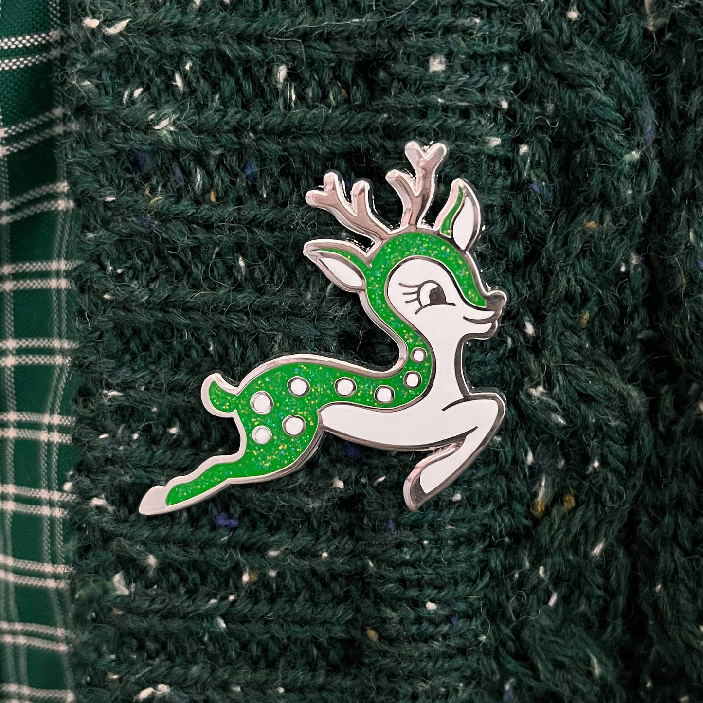 Cutie Christmas Deer enamel pin - kitschy Christmas brooch