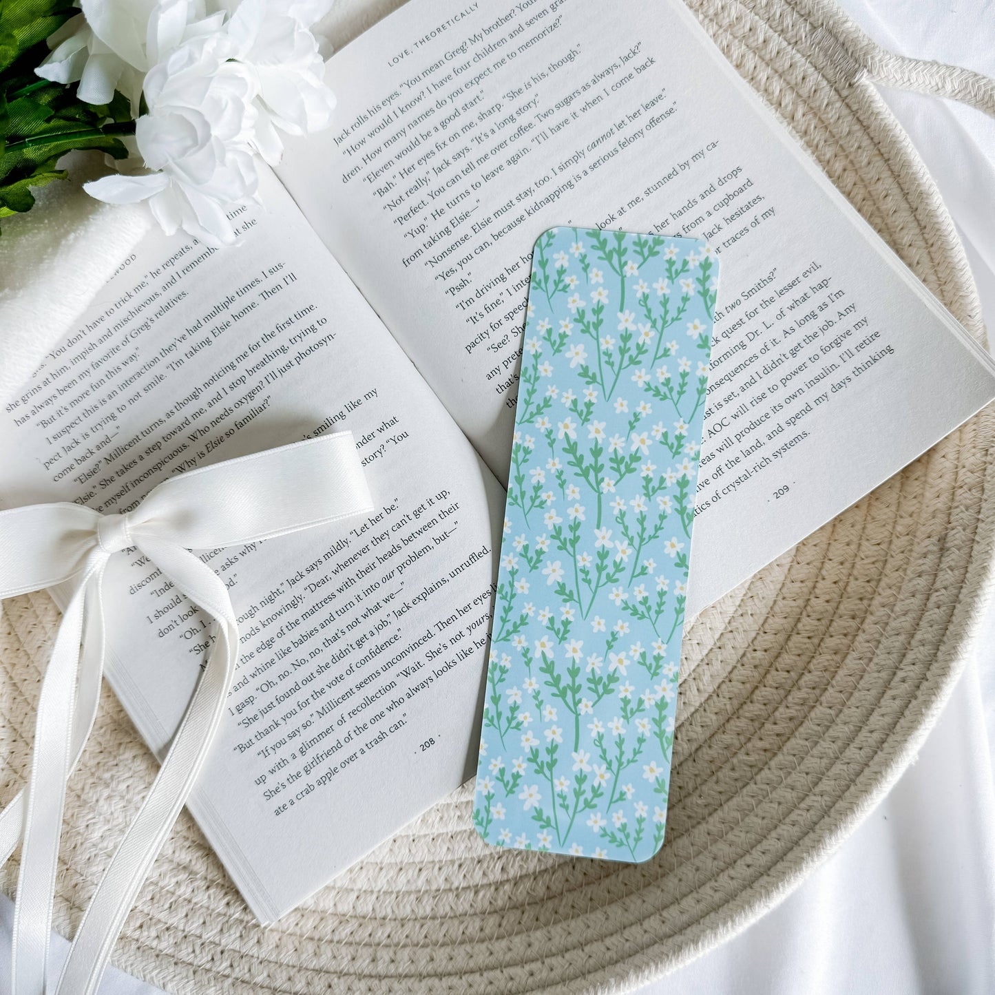 Bookmark - Soft Spring Daisies