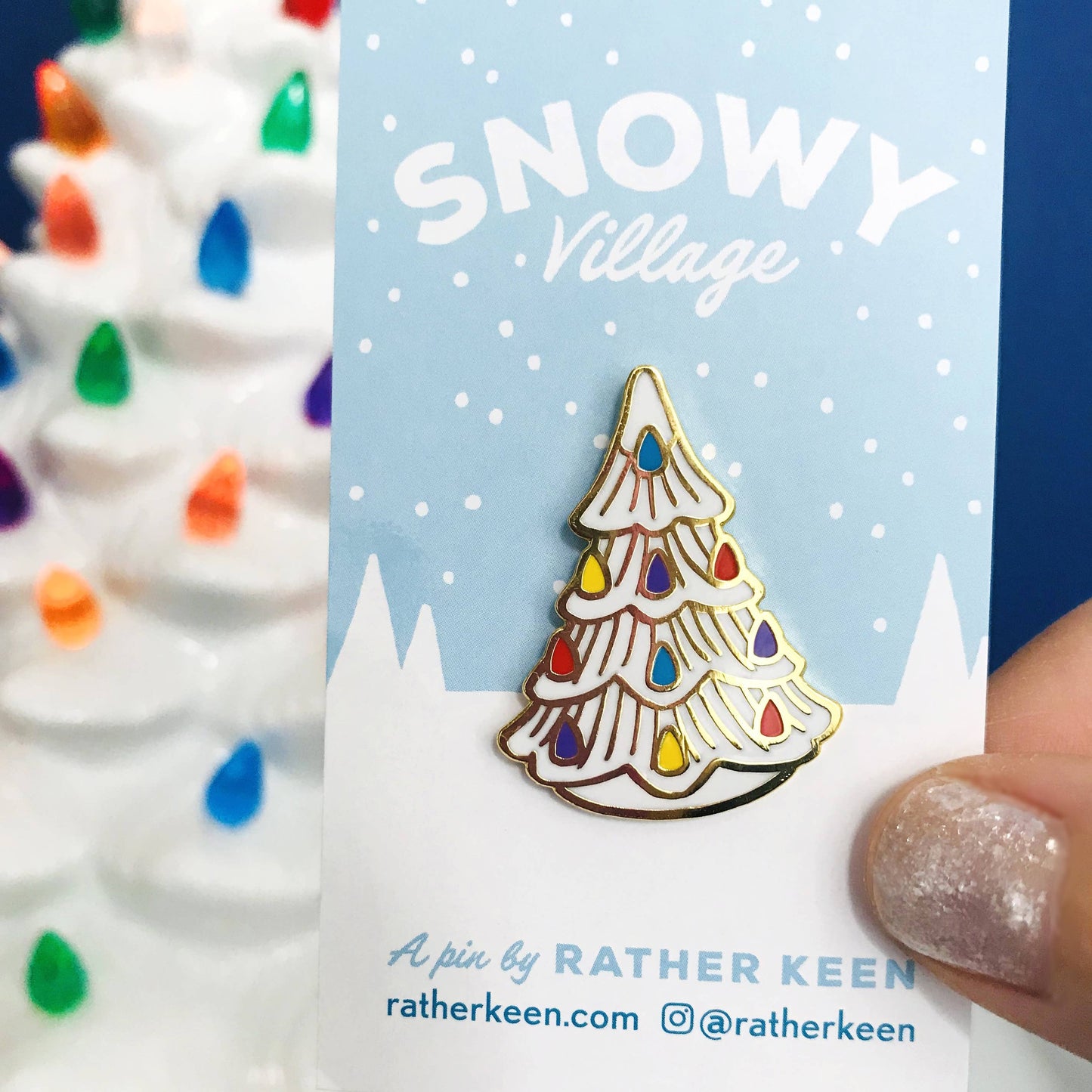 Cute Christmas Tree pin - Christmas brooch - kitsch
